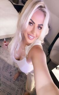 Шлюха Лора 11857